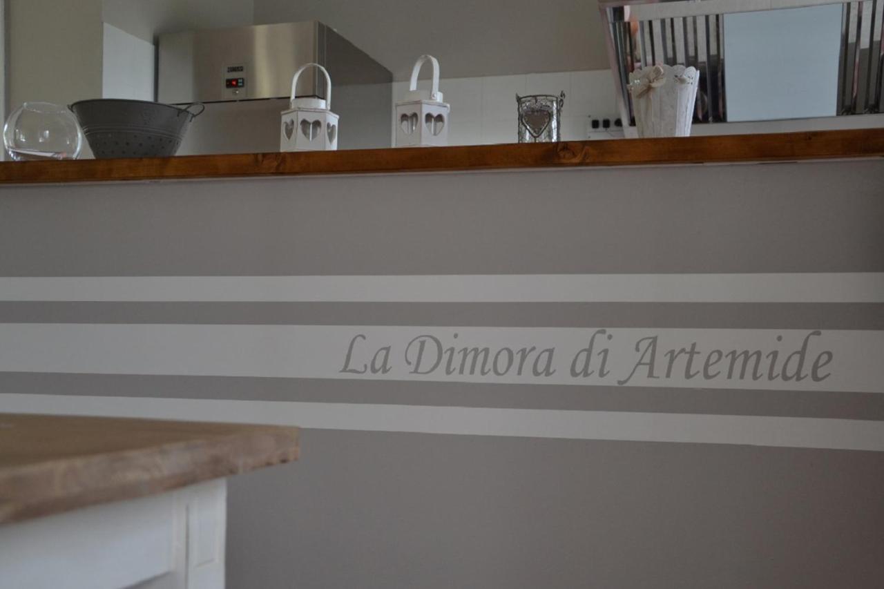 לינה וארוחת בוקר ניקלינו La Dimora Di Artemide מראה חיצוני תמונה